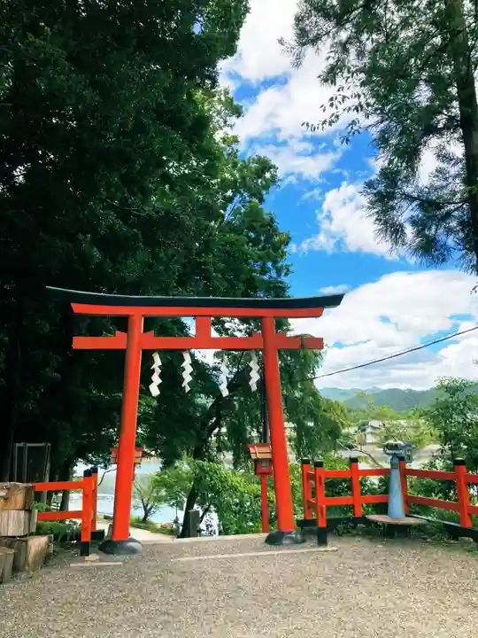 櫟谷宗像神社(松尾大社摂社)の鳥居