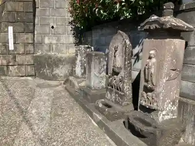 子之八幡社の{uncategorized: "未分類", other: "その他", undefined: "問題あり", building: "その他建物", grave: "お墓", sacred_gate: "鳥居", guardian: "狛犬", statue: "像", buddha: "仏像", history: "歴史", nature: "自然", garden: "庭園", animal: "動物", pagoda: "塔", temizu: "手水舎", mountain_gate: "山門・神門", sanctuary: "本殿・本堂", subordinate: "末社・摂社", art: "芸術", scenery: "景色", jizo: "地蔵", ema: "絵馬", goshuin: "御朱印", omikuji: "おみくじ", items: "授与品その他", amulet: "お守り", goshuincho: "御朱印帳", eats: "食事", festival: "お祭り", votive_dance: "神楽", shichigosan: "七五三参", wedding: "結婚式", experience: "体験その他", initially: "初詣", around: "周辺", anti_infection: "感染症対策"}
