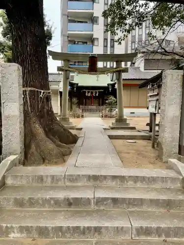 八幡神社の{uncategorized: "未分類", other: "その他", undefined: "問題あり", building: "その他建物", grave: "お墓", sacred_gate: "鳥居", guardian: "狛犬", statue: "像", buddha: "仏像", history: "歴史", nature: "自然", garden: "庭園", animal: "動物", pagoda: "塔", temizu: "手水舎", mountain_gate: "山門・神門", sanctuary: "本殿・本堂", subordinate: "末社・摂社", art: "芸術", scenery: "景色", jizo: "地蔵", ema: "絵馬", goshuin: "御朱印", omikuji: "おみくじ", items: "授与品その他", amulet: "お守り", goshuincho: "御朱印帳", eats: "食事", festival: "お祭り", votive_dance: "神楽", shichigosan: "七五三参", wedding: "結婚式", experience: "体験その他", initially: "初詣", around: "周辺", anti_infection: "感染症対策"}