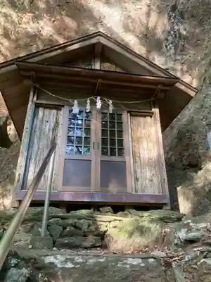 立岩神社の本殿・本堂