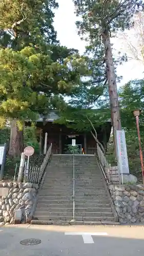 岩殿山安楽寺（吉見観音）の山門・神門