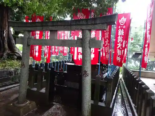 諏訪神社の末社