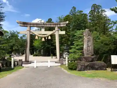 越中一宮 髙瀬神社の鳥居