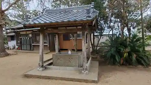 海上八幡宮の手水舎