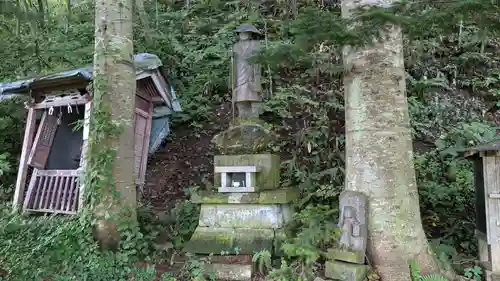 水神龍王神社の像