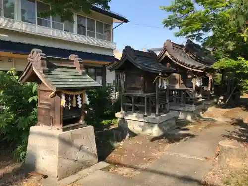 谷地八幡宮の末社