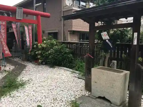 船橋東照宮の手水舎