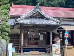 八王寺の本殿