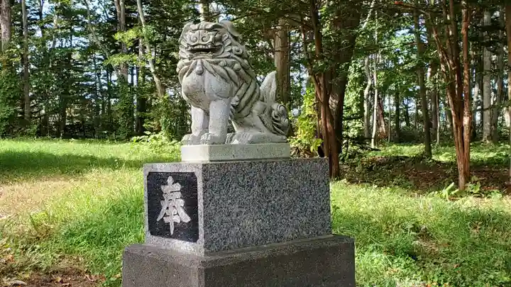 中川神社の狛犬