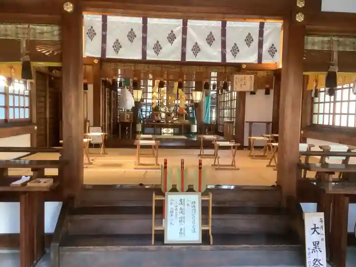 三輪神社の本殿・本堂