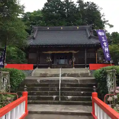 石母田 三吉神社の本殿・本堂