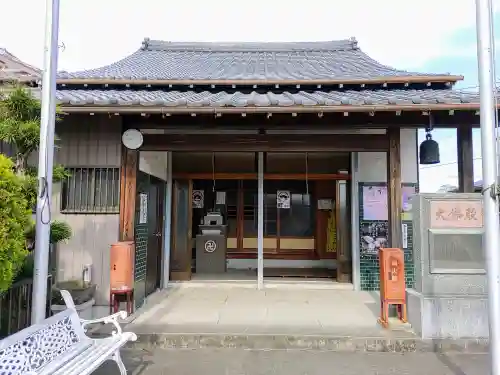 大仏殿の本殿・本堂