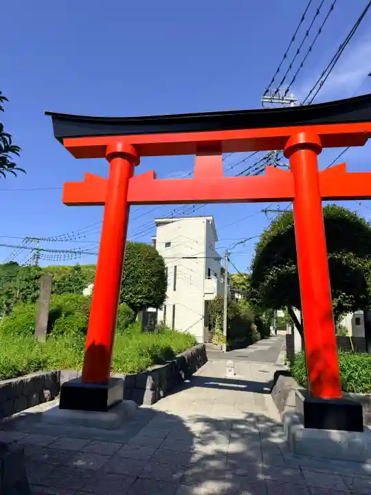 武蔵一宮氷川神社の{uncategorized: "未分類", other: "その他", undefined: "問題あり", building: "その他建物", grave: "お墓", sacred_gate: "鳥居", guardian: "狛犬", statue: "像", buddha: "仏像", history: "歴史", nature: "自然", garden: "庭園", animal: "動物", pagoda: "塔", temizu: "手水舎", mountain_gate: "山門・神門", sanctuary: "本殿・本堂", subordinate: "末社・摂社", art: "芸術", scenery: "景色", jizo: "地蔵", ema: "絵馬", goshuin: "御朱印", omikuji: "おみくじ", items: "授与品その他", amulet: "お守り", goshuincho: "御朱印帳", eats: "食事", festival: "お祭り", votive_dance: "神楽", shichigosan: "七五三参", wedding: "結婚式", experience: "体験その他", initially: "初詣", around: "周辺", anti_infection: "感染症対策"}