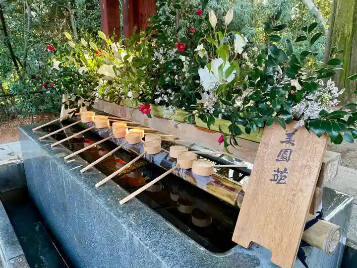 武蔵一宮氷川神社の{uncategorized: "未分類", other: "その他", undefined: "問題あり", building: "その他建物", grave: "お墓", sacred_gate: "鳥居", guardian: "狛犬", statue: "像", buddha: "仏像", history: "歴史", nature: "自然", garden: "庭園", animal: "動物", pagoda: "塔", temizu: "手水舎", mountain_gate: "山門・神門", sanctuary: "本殿・本堂", subordinate: "末社・摂社", art: "芸術", scenery: "景色", jizo: "地蔵", ema: "絵馬", goshuin: "御朱印", omikuji: "おみくじ", items: "授与品その他", amulet: "お守り", goshuincho: "御朱印帳", eats: "食事", festival: "お祭り", votive_dance: "神楽", shichigosan: "七五三参", wedding: "結婚式", experience: "体験その他", initially: "初詣", around: "周辺", anti_infection: "感染症対策"}