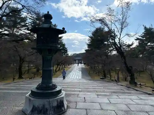 仁和寺の{uncategorized: "未分類", other: "その他", undefined: "問題あり", building: "その他建物", grave: "お墓", sacred_gate: "鳥居", guardian: "狛犬", statue: "像", buddha: "仏像", history: "歴史", nature: "自然", garden: "庭園", animal: "動物", pagoda: "塔", temizu: "手水舎", mountain_gate: "山門・神門", sanctuary: "本殿・本堂", subordinate: "末社・摂社", art: "芸術", scenery: "景色", jizo: "地蔵", ema: "絵馬", goshuin: "御朱印", omikuji: "おみくじ", items: "授与品その他", amulet: "お守り", goshuincho: "御朱印帳", eats: "食事", festival: "お祭り", votive_dance: "神楽", shichigosan: "七五三参", wedding: "結婚式", experience: "体験その他", initially: "初詣", around: "周辺", anti_infection: "感染症対策"}