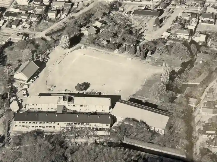 田口招魂社の{uncategorized: "未分類", other: "その他", undefined: "問題あり", building: "その他建物", grave: "お墓", sacred_gate: "鳥居", guardian: "狛犬", statue: "像", buddha: "仏像", history: "歴史", nature: "自然", garden: "庭園", animal: "動物", pagoda: "塔", temizu: "手水舎", mountain_gate: "山門・神門", sanctuary: "本殿・本堂", subordinate: "末社・摂社", art: "芸術", scenery: "景色", jizo: "地蔵", ema: "絵馬", goshuin: "御朱印", omikuji: "おみくじ", items: "授与品その他", amulet: "お守り", goshuincho: "御朱印帳", eats: "食事", festival: "お祭り", votive_dance: "神楽", shichigosan: "七五三参", wedding: "結婚式", experience: "体験その他", initially: "初詣", around: "周辺", anti_infection: "感染症対策"}