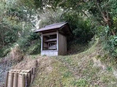 神社（名称不明）の本殿