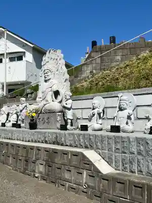 正善寺の{uncategorized: "未分類", other: "その他", undefined: "問題あり", building: "その他建物", grave: "お墓", sacred_gate: "鳥居", guardian: "狛犬", statue: "像", buddha: "仏像", history: "歴史", nature: "自然", garden: "庭園", animal: "動物", pagoda: "塔", temizu: "手水舎", mountain_gate: "山門・神門", sanctuary: "本殿・本堂", subordinate: "末社・摂社", art: "芸術", scenery: "景色", jizo: "地蔵", ema: "絵馬", goshuin: "御朱印", omikuji: "おみくじ", items: "授与品その他", amulet: "お守り", goshuincho: "御朱印帳", eats: "食事", festival: "お祭り", votive_dance: "神楽", shichigosan: "七五三参", wedding: "結婚式", experience: "体験その他", initially: "初詣", around: "周辺", anti_infection: "感染症対策"}