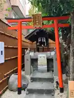 代沢稲荷の鳥居