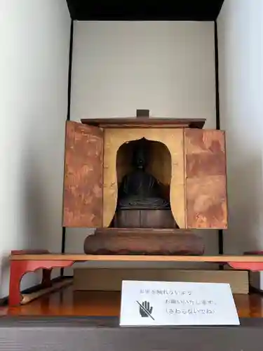 本龍寺の像