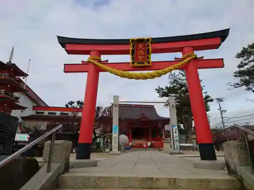 綱敷天満宮の鳥居