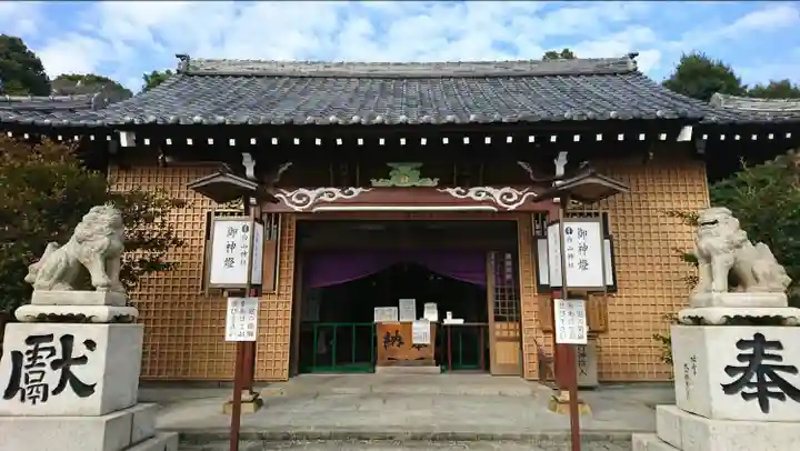 藤ノ木白山神社の本殿・本堂