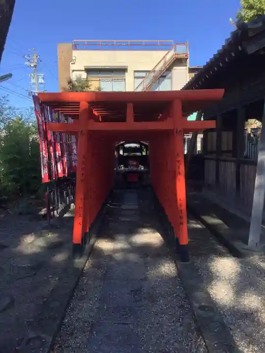 稲荷社(道徳稲荷神社)の鳥居