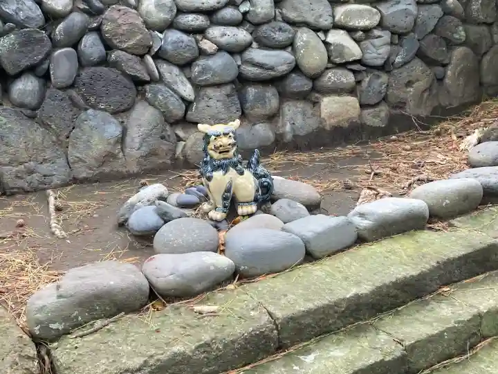 為朝神社(頭殿神社)の{uncategorized: "未分類", other: "その他", undefined: "問題あり", building: "その他建物", grave: "お墓", sacred_gate: "鳥居", guardian: "狛犬", statue: "像", buddha: "仏像", history: "歴史", nature: "自然", garden: "庭園", animal: "動物", pagoda: "塔", temizu: "手水舎", mountain_gate: "山門・神門", sanctuary: "本殿・本堂", subordinate: "末社・摂社", art: "芸術", scenery: "景色", jizo: "地蔵", ema: "絵馬", goshuin: "御朱印", omikuji: "おみくじ", items: "授与品その他", amulet: "お守り", goshuincho: "御朱印帳", eats: "食事", festival: "お祭り", votive_dance: "神楽", shichigosan: "七五三参", wedding: "結婚式", experience: "体験その他", initially: "初詣", around: "周辺", anti_infection: "感染症対策"}