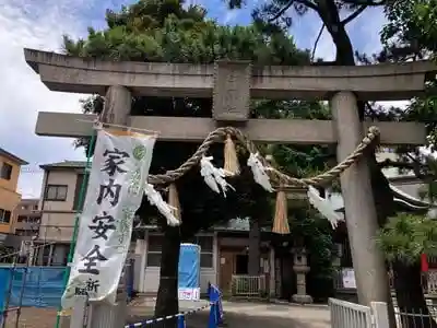 蒔田杉山神社の鳥居