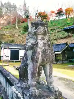 南部神社の狛犬 2018年11月
