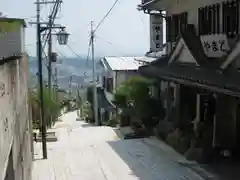 宝山寺の周辺