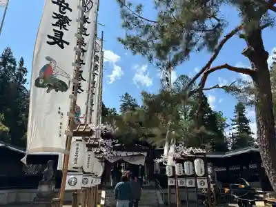 上杉神社の{uncategorized: "未分類", other: "その他", undefined: "問題あり", building: "その他建物", grave: "お墓", sacred_gate: "鳥居", guardian: "狛犬", statue: "像", buddha: "仏像", history: "歴史", nature: "自然", garden: "庭園", animal: "動物", pagoda: "塔", temizu: "手水舎", mountain_gate: "山門・神門", sanctuary: "本殿・本堂", subordinate: "末社・摂社", art: "芸術", scenery: "景色", jizo: "地蔵", ema: "絵馬", goshuin: "御朱印", omikuji: "おみくじ", items: "授与品その他", amulet: "お守り", goshuincho: "御朱印帳", eats: "食事", festival: "お祭り", votive_dance: "神楽", shichigosan: "七五三参", wedding: "結婚式", experience: "体験その他", initially: "初詣", around: "周辺", anti_infection: "感染症対策"}