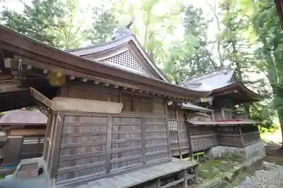 松谷神社の本殿・本堂