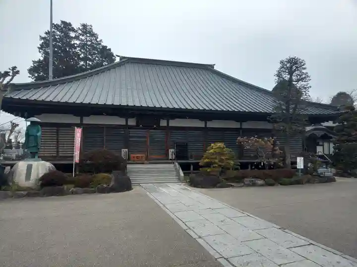 観音寺の本殿・本堂