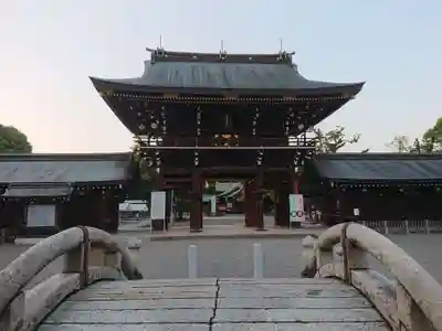 真清田神社の山門・神門
