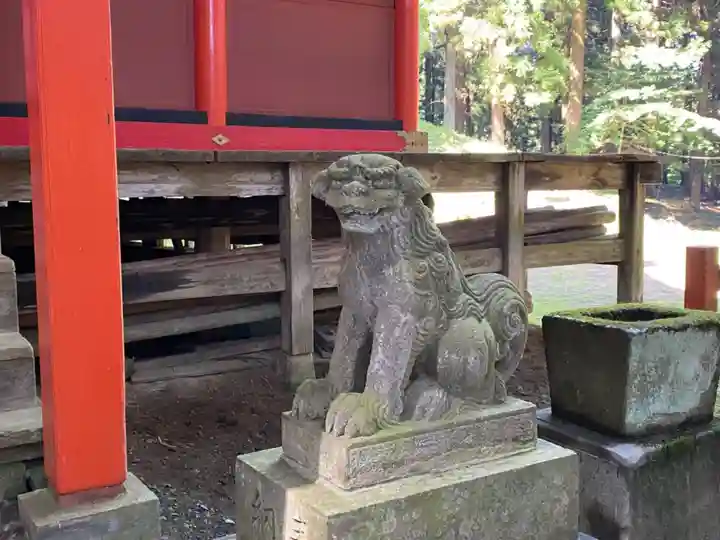三嶽神社の狛犬
