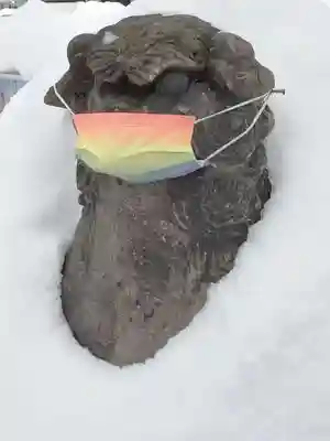 成田山札幌別院新栄寺の狛犬