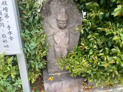 若宮御霊神社の{uncategorized: "未分類", other: "その他", undefined: "問題あり", building: "その他建物", grave: "お墓", sacred_gate: "鳥居", guardian: "狛犬", statue: "像", buddha: "仏像", history: "歴史", nature: "自然", garden: "庭園", animal: "動物", pagoda: "塔", temizu: "手水舎", mountain_gate: "山門・神門", sanctuary: "本殿・本堂", subordinate: "末社・摂社", art: "芸術", scenery: "景色", jizo: "地蔵", ema: "絵馬", goshuin: "御朱印", omikuji: "おみくじ", items: "授与品その他", amulet: "お守り", goshuincho: "御朱印帳", eats: "食事", festival: "お祭り", votive_dance: "神楽", shichigosan: "七五三参", wedding: "結婚式", experience: "体験その他", initially: "初詣", around: "周辺", anti_infection: "感染症対策"}