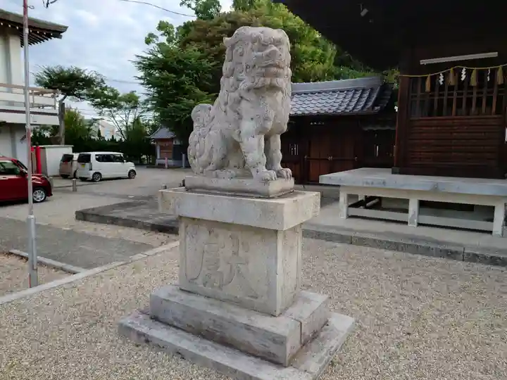 稲荷神社の狛犬