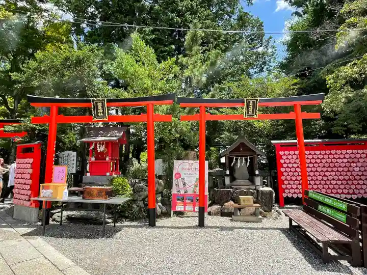 三光稲荷神社の末社・摂社