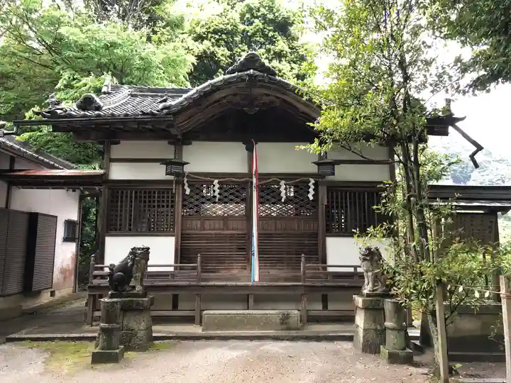 白髭神社の本殿・本堂
