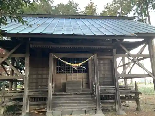 小室神社の本殿・本堂