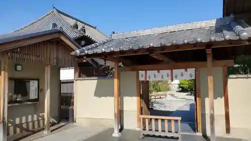 額安寺のその他建物