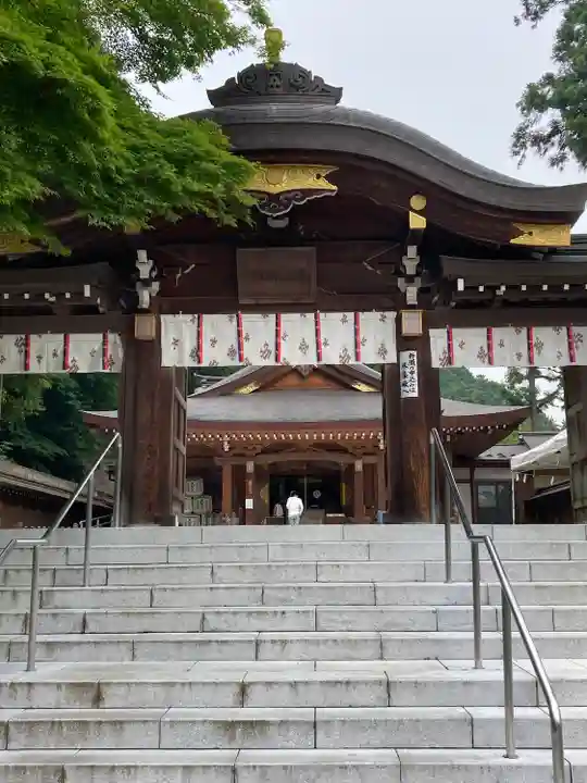 高麗神社の山門・神門