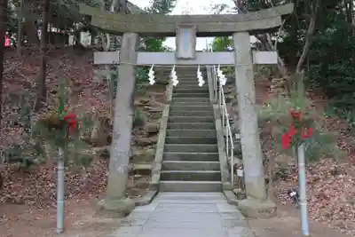 滑川神社 - 仕事と子どもの守り神の鳥居