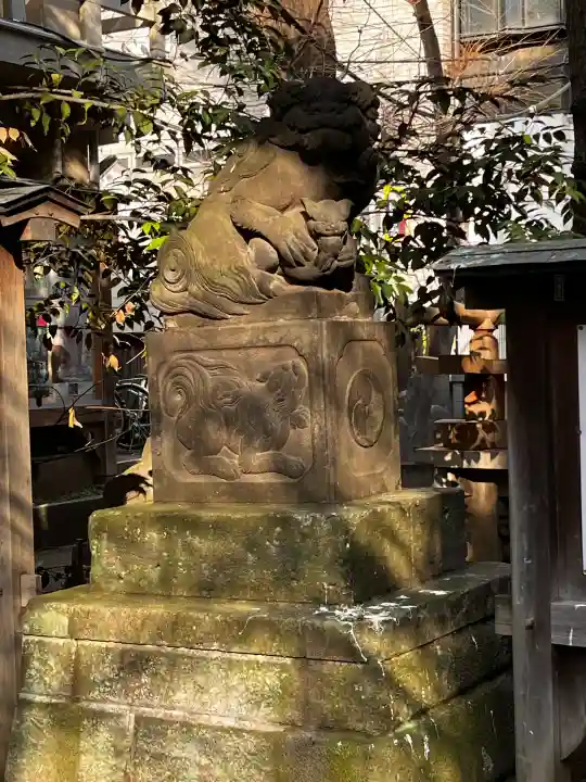 稲荷鬼王神社の{uncategorized: "未分類", other: "その他", undefined: "問題あり", building: "その他建物", grave: "お墓", sacred_gate: "鳥居", guardian: "狛犬", statue: "像", buddha: "仏像", history: "歴史", nature: "自然", garden: "庭園", animal: "動物", pagoda: "塔", temizu: "手水舎", mountain_gate: "山門・神門", sanctuary: "本殿・本堂", subordinate: "末社・摂社", art: "芸術", scenery: "景色", jizo: "地蔵", ema: "絵馬", goshuin: "御朱印", omikuji: "おみくじ", items: "授与品その他", amulet: "お守り", goshuincho: "御朱印帳", eats: "食事", festival: "お祭り", votive_dance: "神楽", shichigosan: "七五三参", wedding: "結婚式", experience: "体験その他", initially: "初詣", around: "周辺", anti_infection: "感染症対策"}