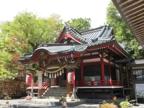 山中諏訪神社の本殿