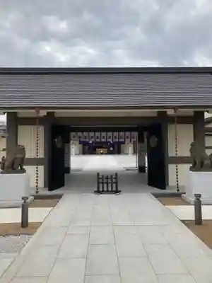 千葉縣護國神社の山門・神門
