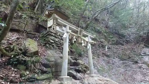 龍鎮神社の末社