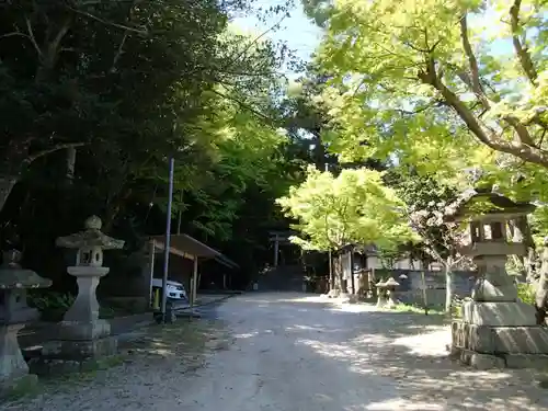 宗形神社の建物その他